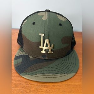 EXCLUSIVE NWOT New Era 59Fifty LA Dodgers Camo & Mesh Fitted Men’s Hat 7 1/4